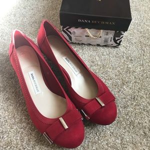 NEW DANA BUCHMAN RED SMALL WEDGE